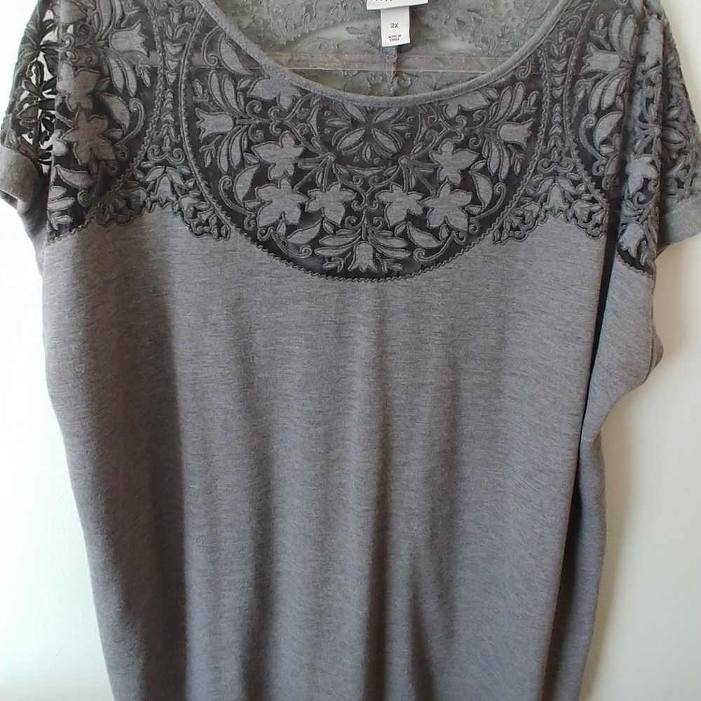 Ava & Viv plus size gray top